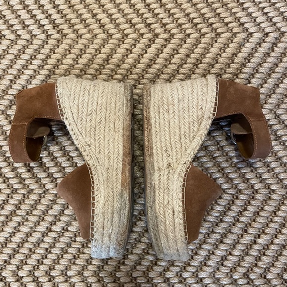 Marc Fisher Alida Espadrille Wedges - Picture 2 of 4